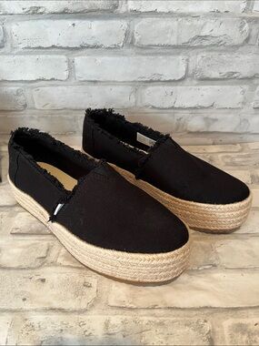 TWomen's Black Canvas Platform Espadrilles with Frayed Edge